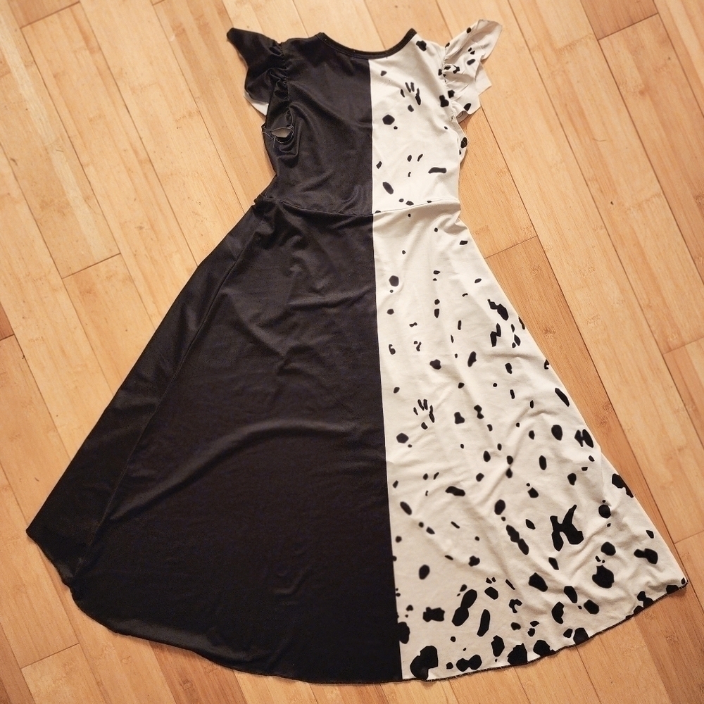 Cruella DeVil Hi-Low Dress Halloween Costume Cosplay Black White Girl's 6-7 EUC - Picture 3 of 15